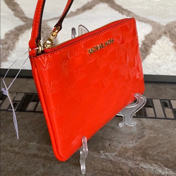 MICHAEL KORS JET SET ITEM LG GUSSET WRISTLET - Picture 15 of 16